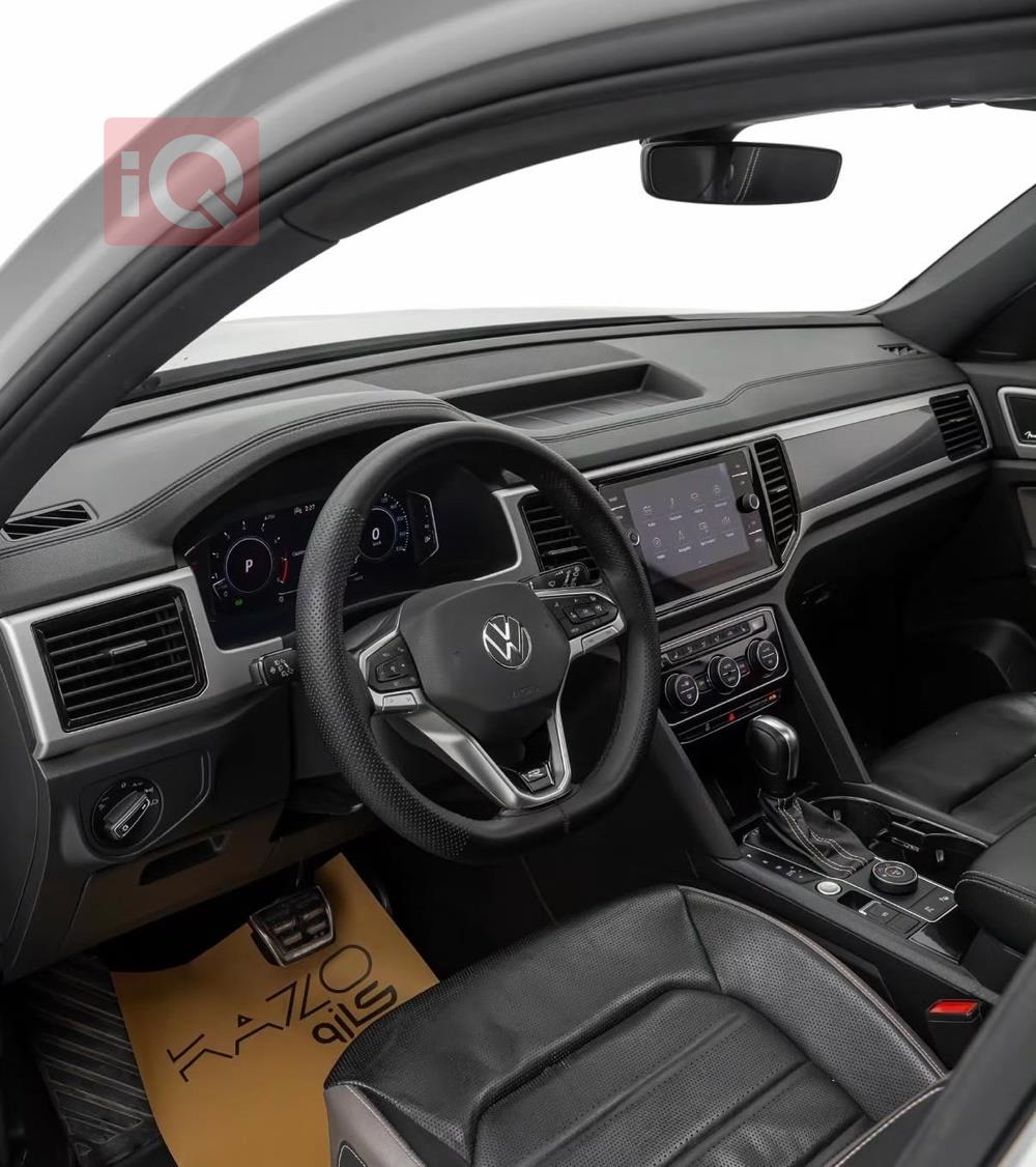 https://cdn.iqcars.io77891a5c-38f8-4506-bec3-0d26d25563c1_8.jpg